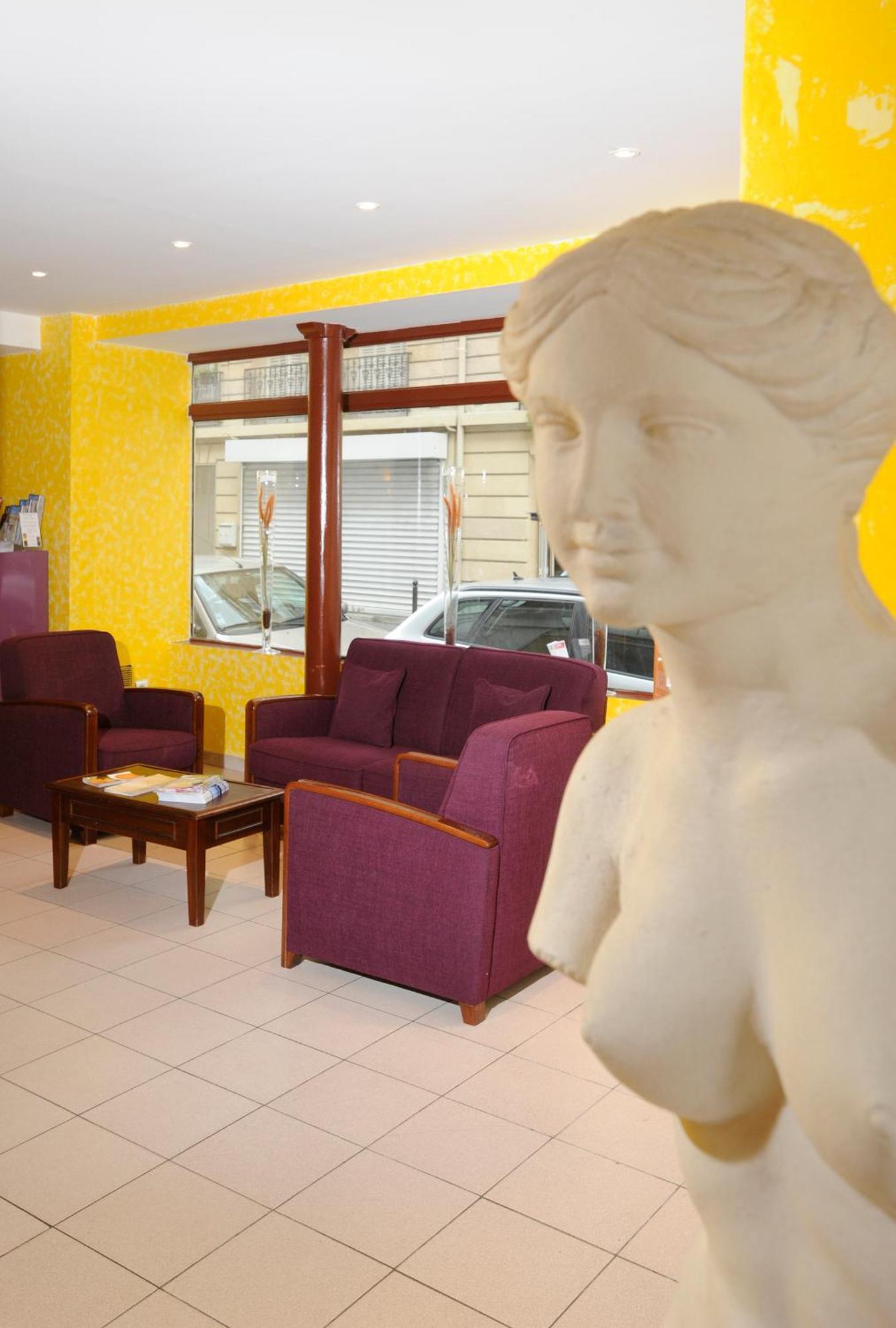 Auriane Porte De Versailles Hotel 2*